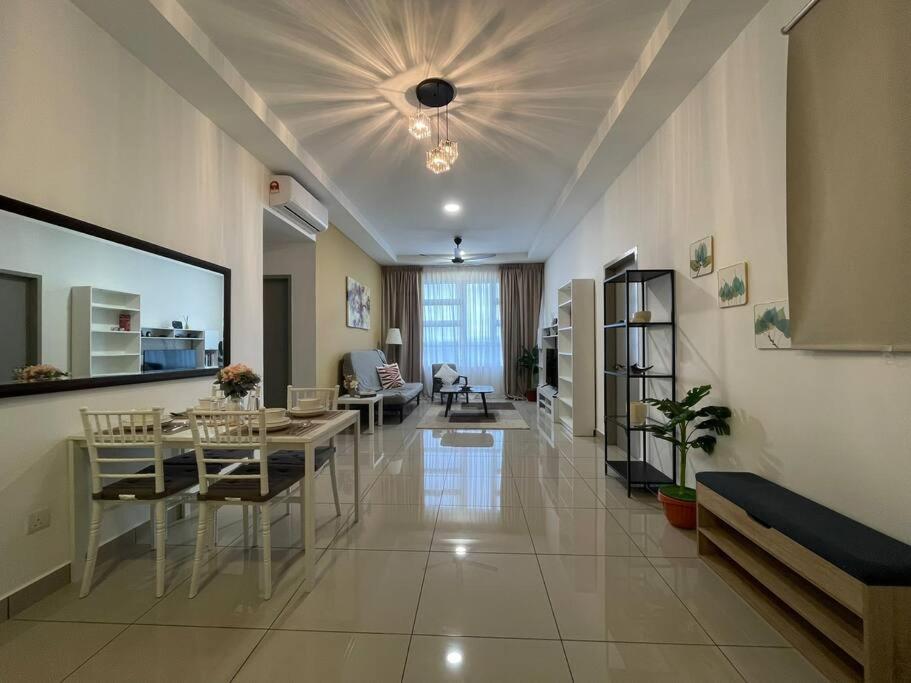 Apartment Affordable Family In Bangi