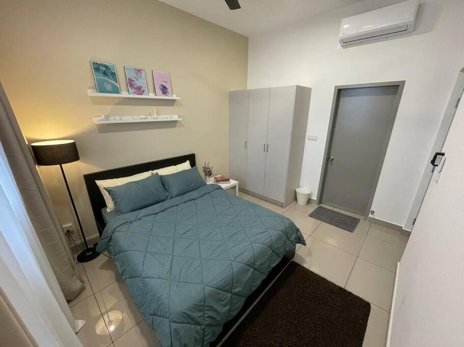 Apartment Affordable Family In Bangi
